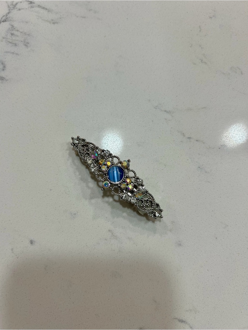 Formal Iridescent Hair Clip - Women’s One Size